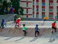 Riding with a skis on a hill