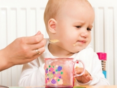 What if the child does not eat complementary foods?