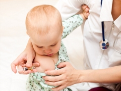  Pro e contro di vaccini antinfluenzali per bambini e come evitare complicazioni dopo la vaccinazione?