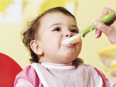 Menù del bambino a 11 mesi: la base della dieta e dei principi nutrizionali