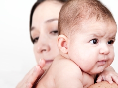 Vomito con muco in un bambino