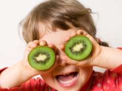 ¿Desde qué edad se le puede dar kiwi a un niño?