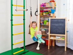 Muro sueco para niños en el apartamento: un complejo deportivo para cada niño.