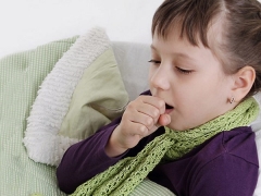 ¿Cómo tratar la tos seca en un niño?