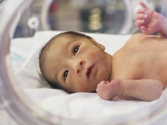 Pneumonia in premature babies