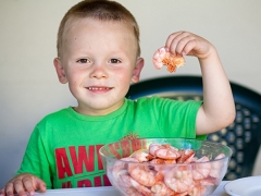 Da quale età è possibile dare gamberetti ai bambini e qual è il loro beneficio?