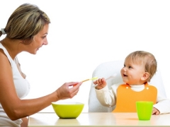 A che età puoi dare un bambino un orzo perlato?