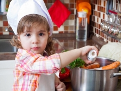 A che età puoi dare il sale al bambino?