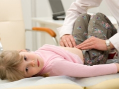 Apendicitis en niños de diferentes edades: síntomas y tratamiento.