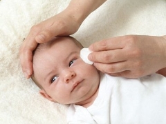 Conjunctivitis in newborns and infants