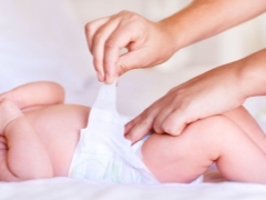 Symptoms and treatment of diaper dermatitis in children