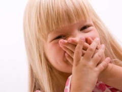 Causes and treatment of bad breath in a child