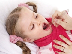 Symptoms and treatment of laryngitis in children