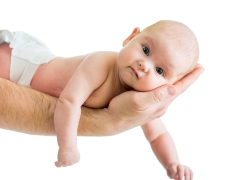 Waarom huilen baby's en baby's vaak?