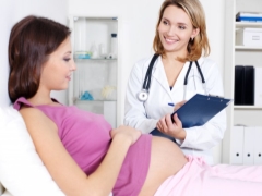 What threatens the short cervix during pregnancy and what to do?