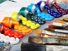 Oil paints: varieties of colors and compositions