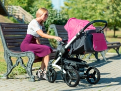 Children's folding strollers: features and tips for choosing