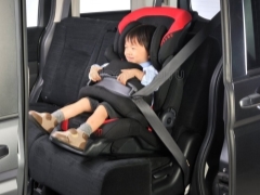 Carmate Car Seats: Model Review and Right Choice