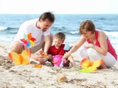 ¿Qué tan barato para relajarse con los niños en el mar?