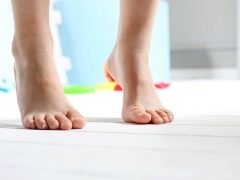 Problemi ai piedi nei bambini e negli adulti in termini di psicosomatica