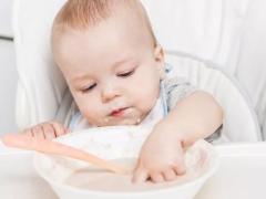 Cereales sin lácteos para la primera alimentación.