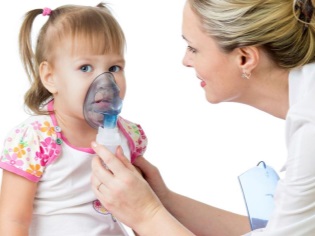 Nebulizer inhalation by pediatrician