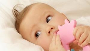 Diarrhea in a child with teething: should it be treated?