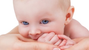 Can there be vomiting when teething in children?