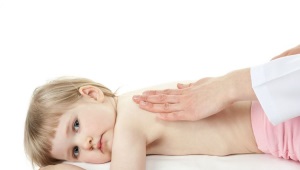 Drainage massage for children when coughing