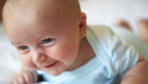 Pimples on the gums of a child