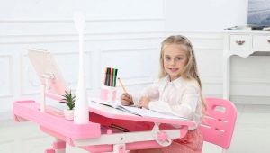 Height adjustable child table