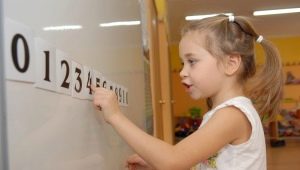 How to teach a child to count examples with numbers within 10?