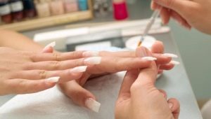 W jakim wieku możesz zrobić manicure i zbudować paznokcie?