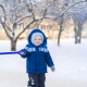 Children's snow shovels: types and tips for choosing