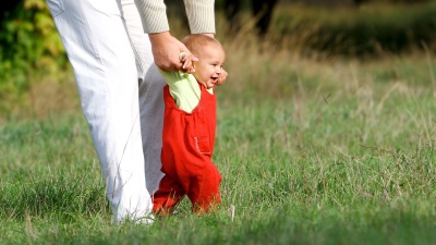 Apoyo para niños - aprendiendo a caminar