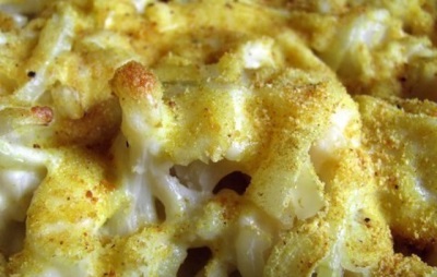 Broccoli and cauliflower with cheese sauce