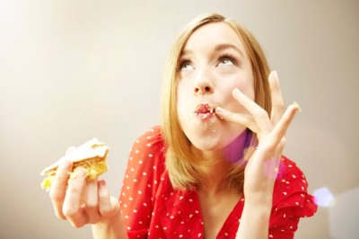 Nursing mother eats cake