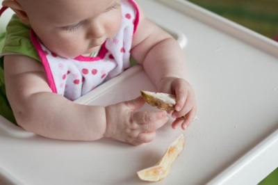 Baked potatoes for the first feeding