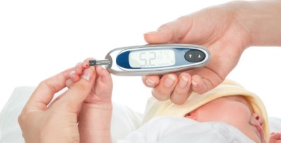 Blood glucose meter for infants