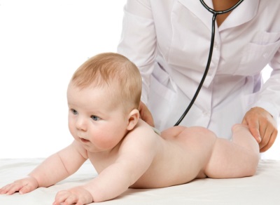 Child's consultation with a doctor