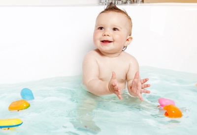 Fare il bagno al bambino