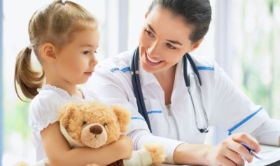 Il bambino in ospedale - l'esame da un medico