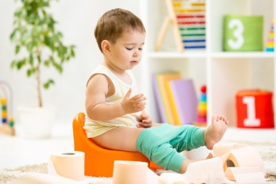 Il bambino sul piatto in 1,5 anni