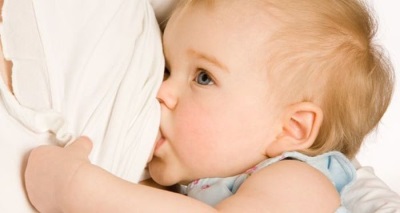 Breast feeding at 9 months