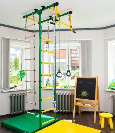 Swedish wall for a child in 3 years