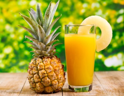 Jugo de piña fresca