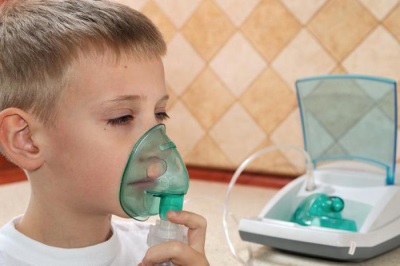 Inhalación en un niño