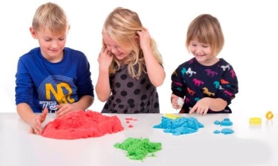 Color Kinetic Sand