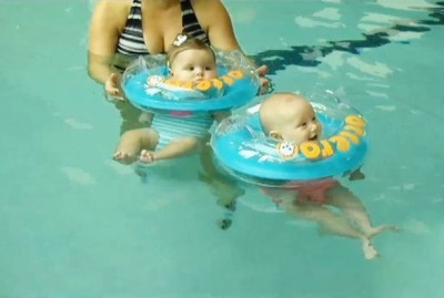 Circle on the neck for bathing newborns