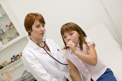 Treatment of laryngitis cough in a child